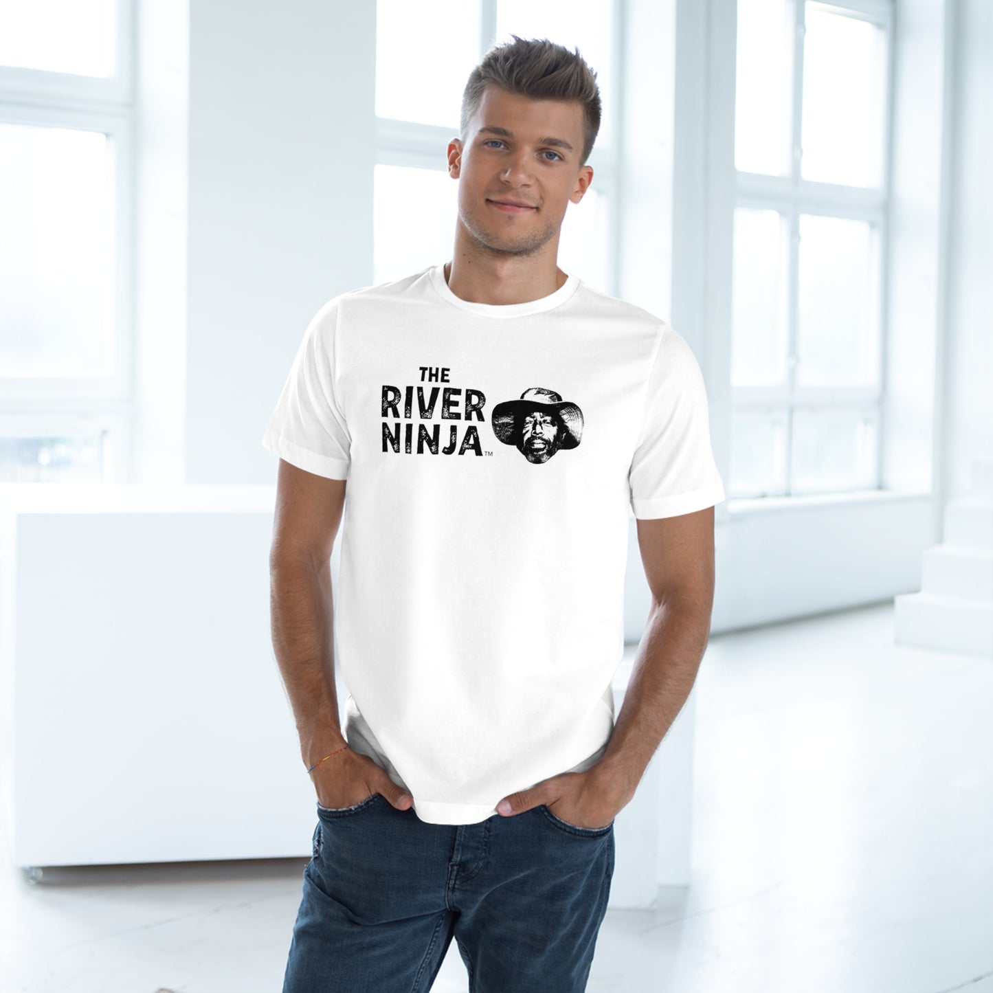 Unisex Deluxe T-shirt